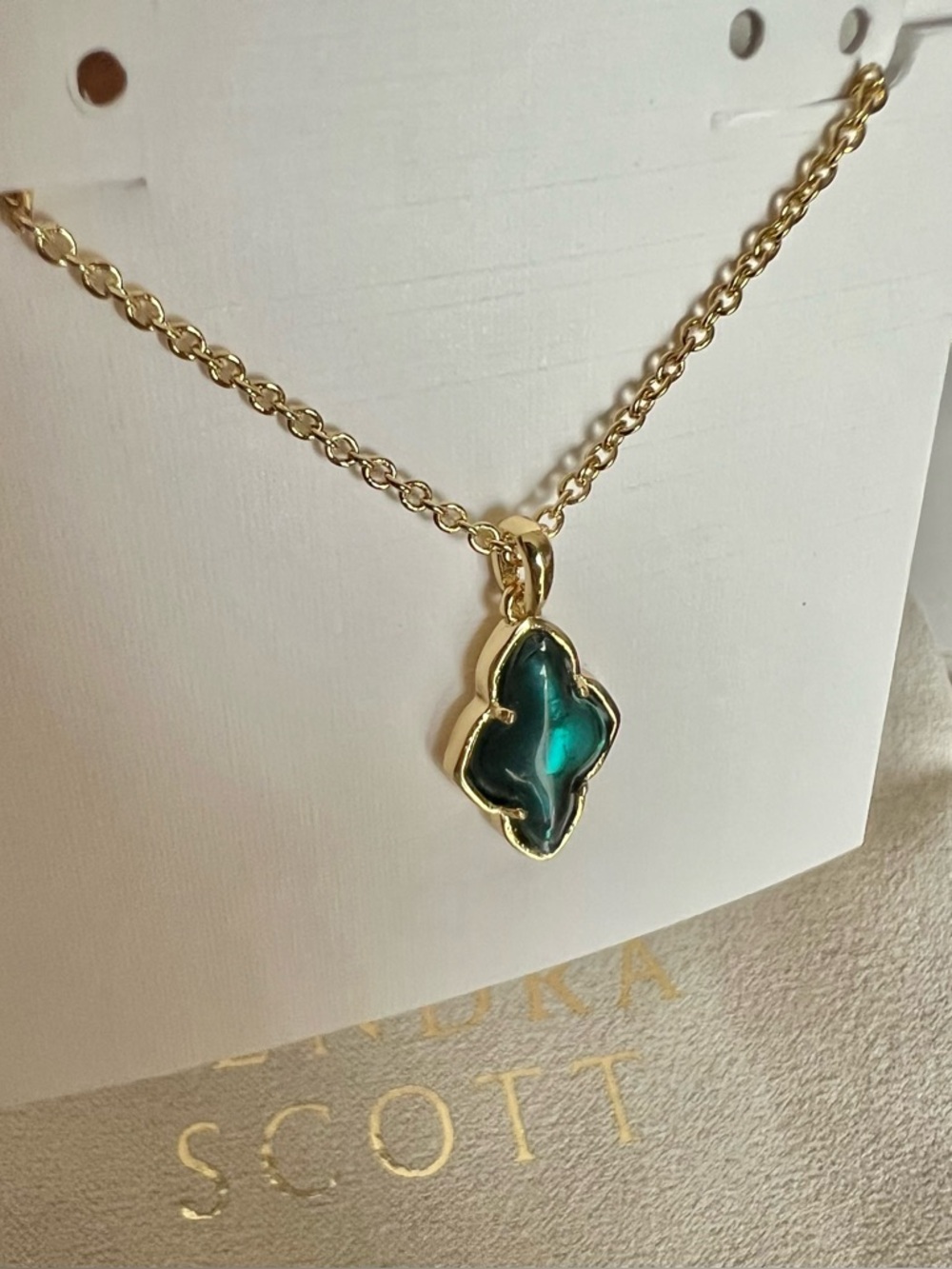 NEW Kendra Scott Framed Abbie Short Pendant Teal Tiger’s Eye - Picture 4 of 5